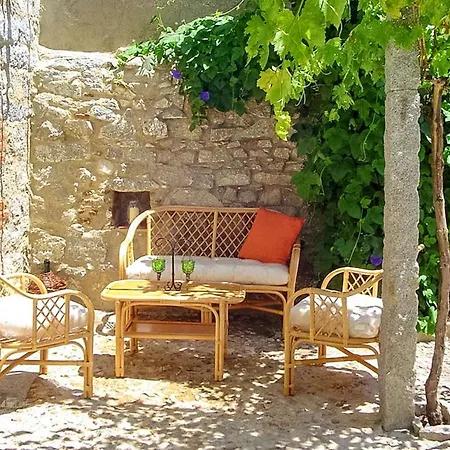 Charming House In Anora With Garden