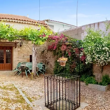 Holiday home Charming House In Anora With Garden *