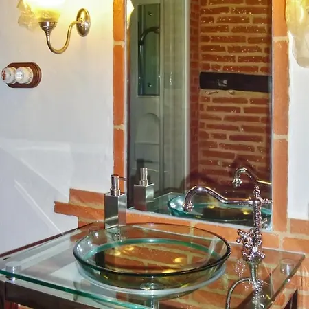 Charming House In Anora With Garden Holiday home
