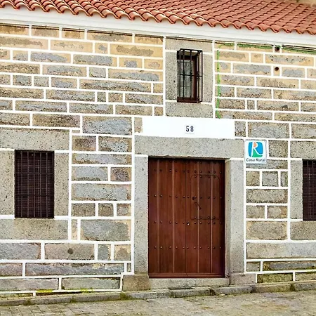 Charming House In Anora With Garden